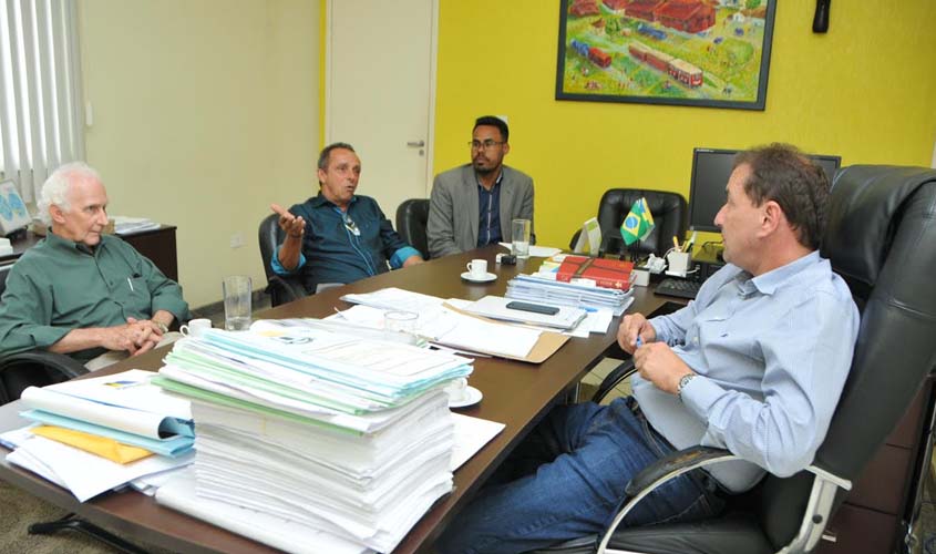 Deputado disponibiliza emenda para aquisição de mudas de café