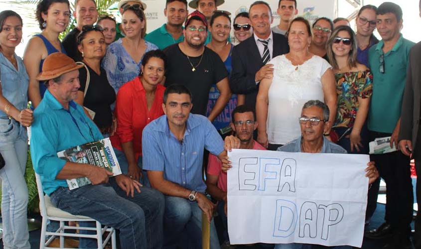 Deputado Lazinho da Fetagro comemora aprovação de recursos para as EFAs