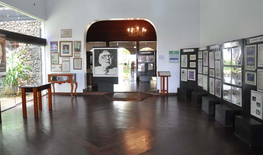 Casa dos ex-governadores guarda a memória de Teixeirão