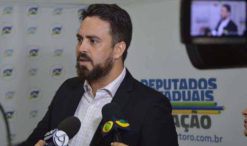 Audiência Pública proposta por Léo Moraes discute reforma política