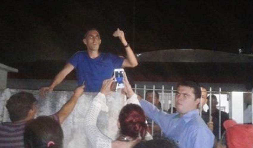 Delegado pede prisão dos suspeitos de matar garota Jéssica em Cerejeiras; população ameaça invadir delegacia