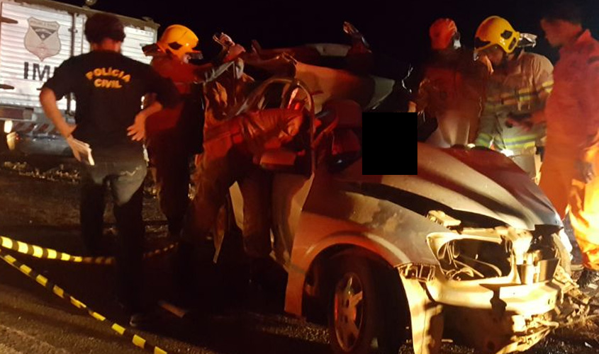 Após o culto religioso: Colisão entre carros na BR-319 deixa um morto e dois feridos